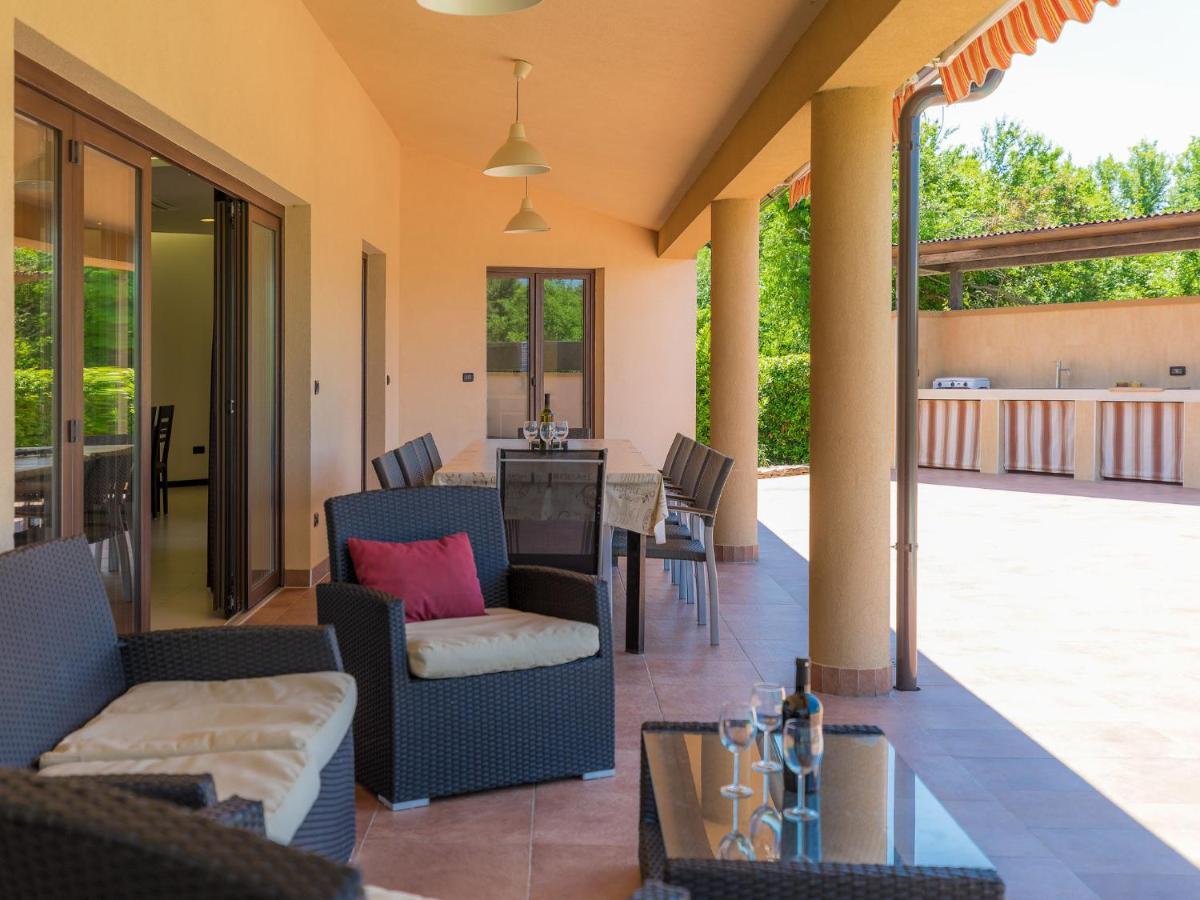 Holiday Home Andrea - PUL463 Sisan Exterior foto