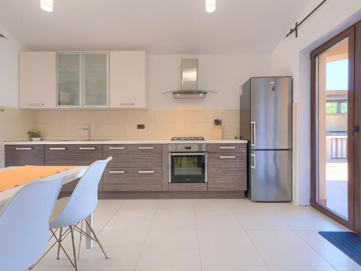 Holiday Home Andrea - PUL463 Sisan Exterior foto