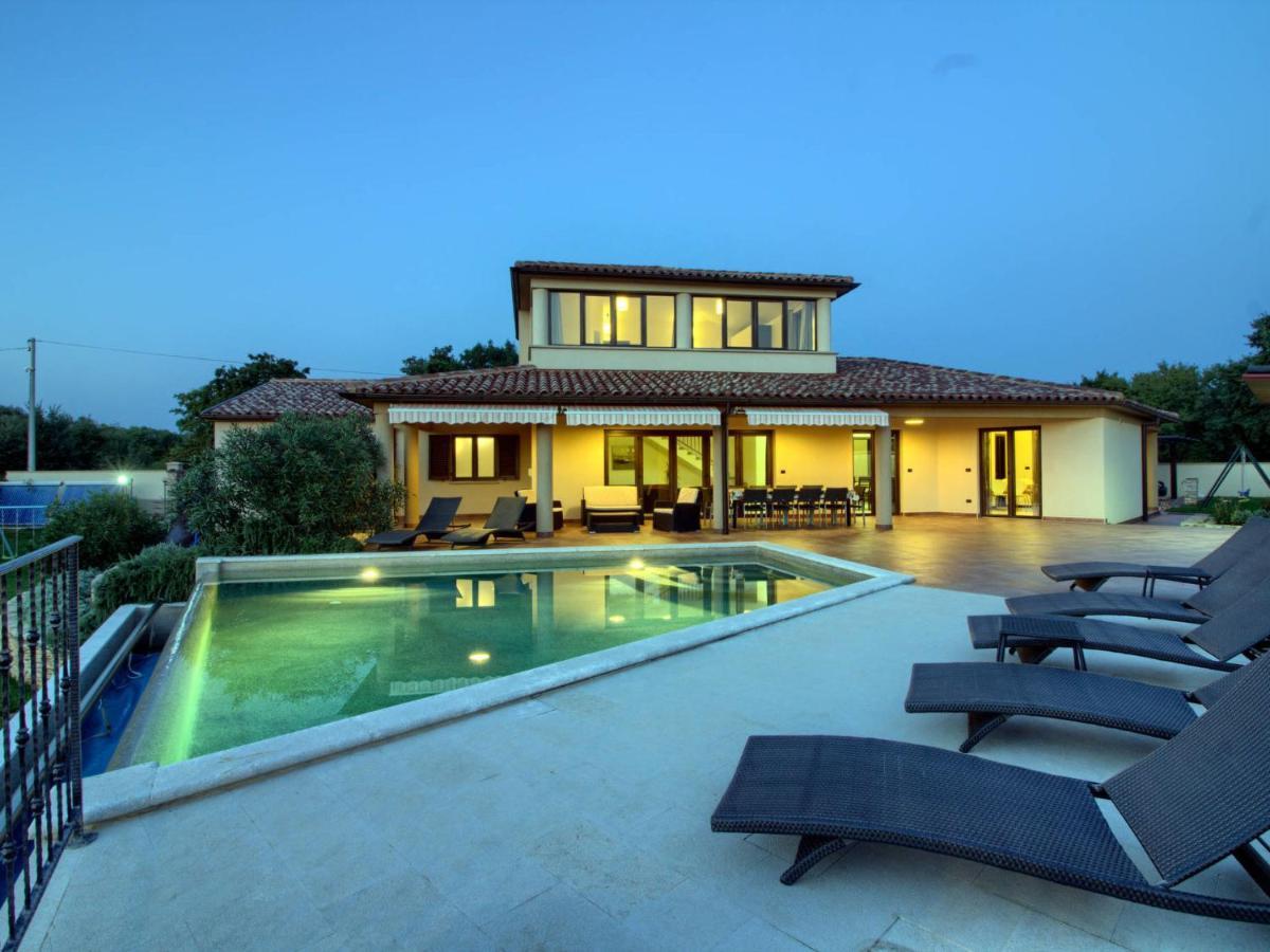 Holiday Home Andrea - PUL463 Sisan Exterior foto